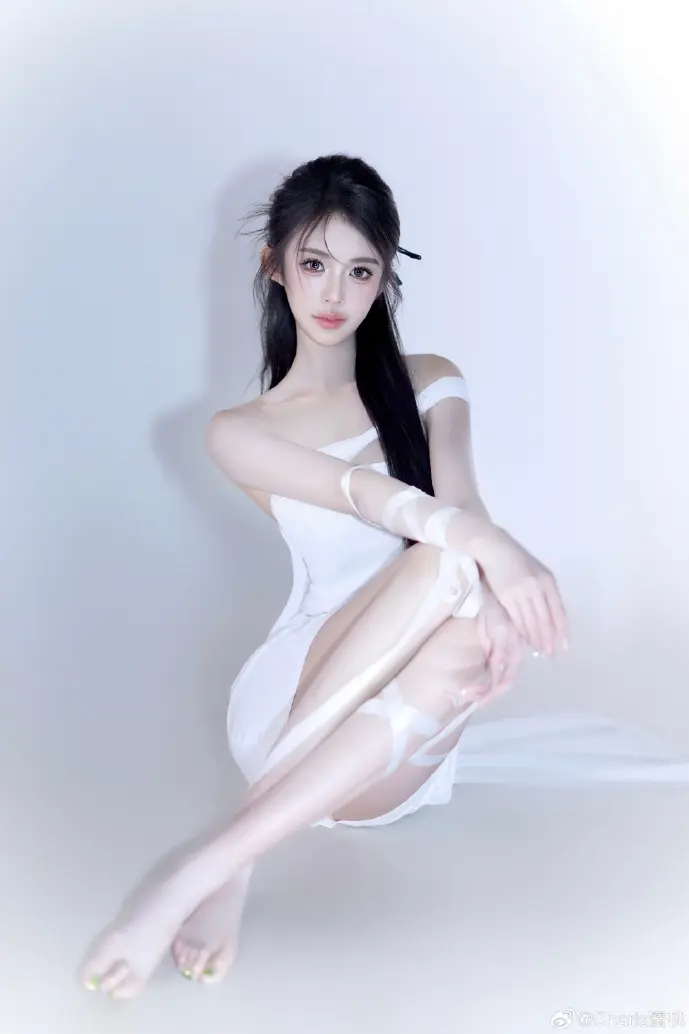 黑白羽翼下载数据统计图